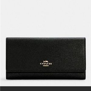 NWOT Coach black trifold wallet